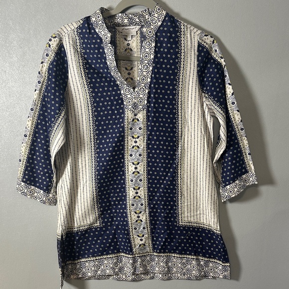 Foxcroft Navy White Geometric Print Cotton Wrinkle-Free Button Front Blouse - Picture 1 of 4